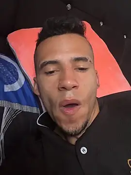 Snapshot of wiland_hot23 chatting on 10-08-25, 02:25 wiland hot23 online show from 10-08-25, 02:25