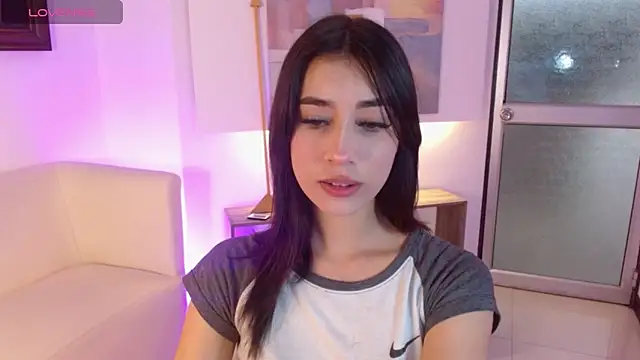 koyuki san online show from 12-17-25, 12:11