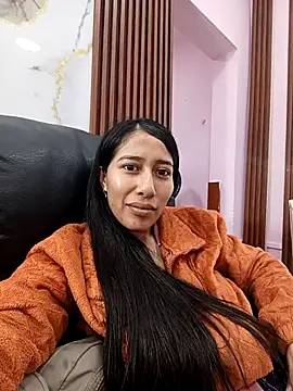 Amelia Rivas online show from 11-19-25, 09:37