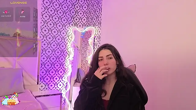 Ixchel tay online show from 02-21-26, 03:29