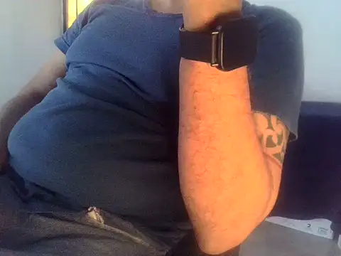 Calvitoxsex69 online show from 10-06-25, 05:21