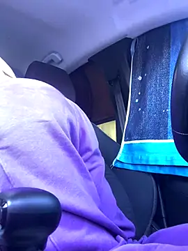 GoldenPussy1329 online show from 12-14-25, 02:00