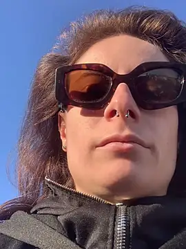 GoldenPussy1329 online show from 03-01-26, 04:42