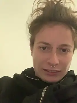 GoldenPussy1329 online show from 03-23-26, 10:36