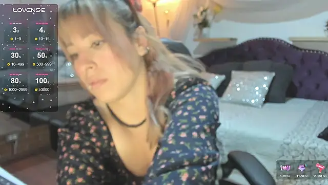 sophialyh 1 online show from 11-22-25, 12:37