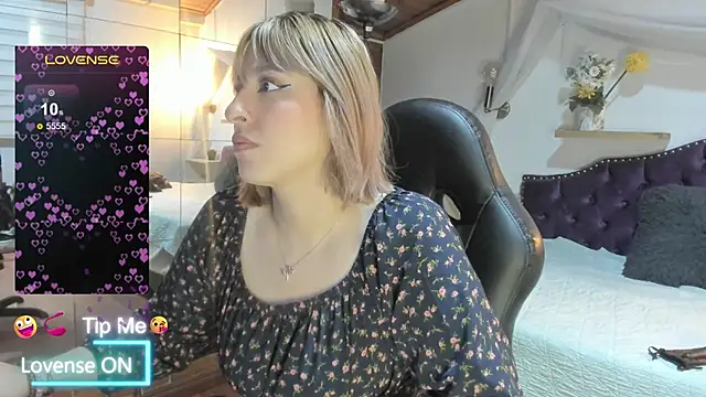 sophialyh 1 online show from 02-21-26, 12:50