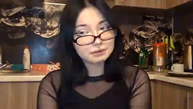 Snapshot of Beeping_Creature chatting on 02-09-26, 05:50 Beeping Creature online show from 02-09-26, 05:50