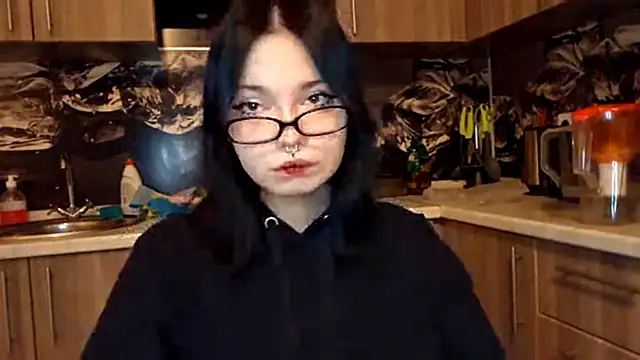 Snapshot of Beeping_Creature chatting on 02-20-26, 10:10 Beeping Creature online show from 02-20-26, 10:10