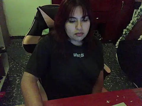 Snapshot of mango_blu chatting on 07-18-26, 09:24 mango blu online show from 07-18-26, 09:24