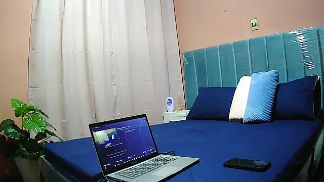 MissAsly online show from 10-16-25, 02:07