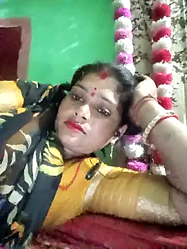 Snapshot of Na_shreya chatting on 10-19-25, 03:23 Na shreya online show from 10-19-25, 03:23