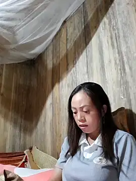 Tuyet xx online show from 10-20-25, 08:53