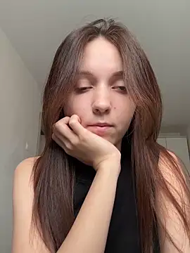 Snapshot of monnymoon chatting on 10-13-25, 06:46 monnymoon online show from 10-13-25, 06:46