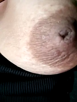 Hotmommax online show from 02-02-26, 08:40