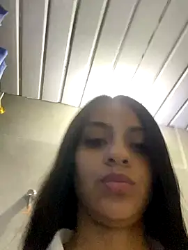 Snapshot of miluwatson chatting on 10-05-25, 01:59 miluwatson online show from 10-05-25, 01:59