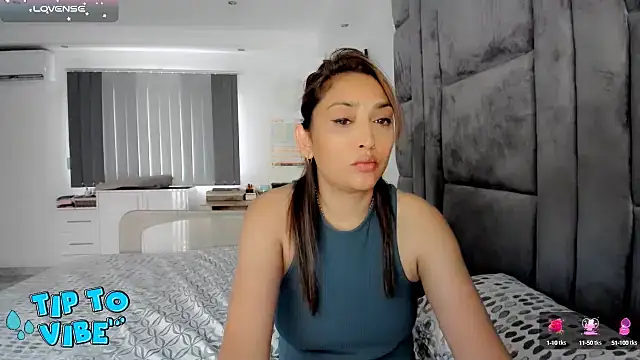 INDIANROMANCE online show from 02-24-25, 03:09