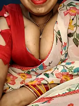 Snapshot of Hot__bhabhi_99 chatting on 06-15-26, 03:53 Hot bhabhi 99 online show from 06-15-26, 03:53