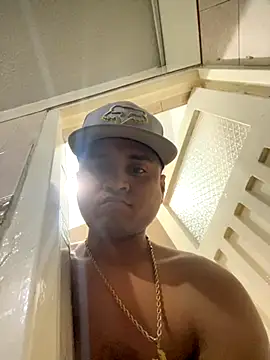 Snapshot of morenito_00987 chatting on 10-23-25, 10:41 morenito 00987 online show from 10-23-25, 10:41