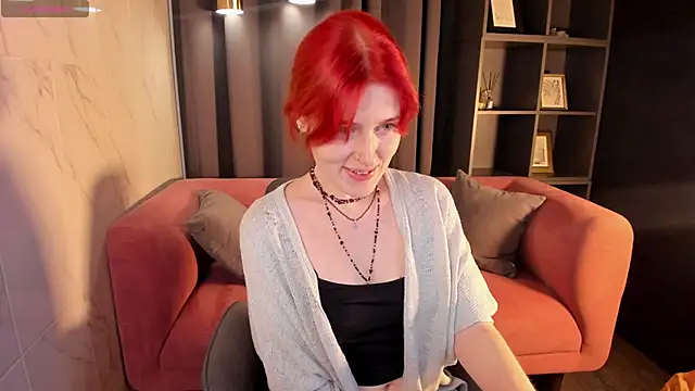 Freirenee online show from 10-10-25, 01:43