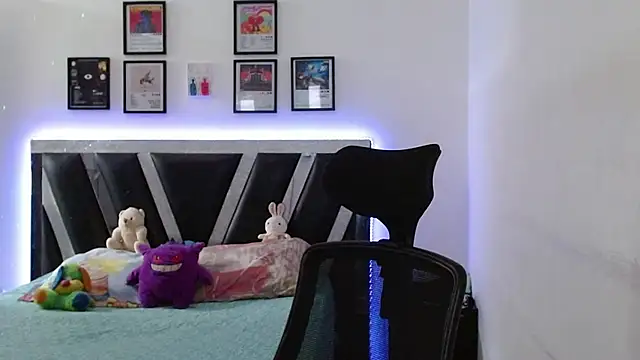 Snapshot of Sebasxxl12 chatting on 10-10-25, 06:40 Sebasxxl12 online show from 10-10-25, 06:40