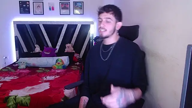 Snapshot of Sebasxxl12 chatting on 01-13-26, 12:38 Sebasxxl12 online show from 01-13-26, 12:38