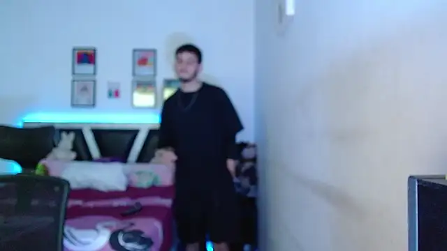 Snapshot of Sebasxxl12 chatting on 02-19-26, 12:50 Sebasxxl12 online show from 02-19-26, 12:50