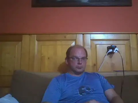 Rado2812 online show from 10-18-25, 04:08
