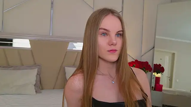 Lili Lohan online show from 12-20-25, 05:09