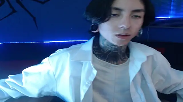 Snapshot of Kuregari_xs chatting on 11-13-25, 06:01 Kuregari xs online show from 11-13-25, 06:01