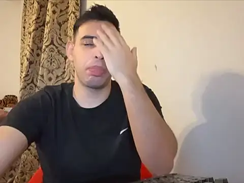 Snapshot of _Djonson_ chatting on 10-06-25, 04:37 Djonson online show from 10-06-25, 04:37