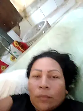 Snapshot of Dirty_Candy chatting on 11-17-25, 04:35 Dirty Candy online show from 11-17-25, 04:35