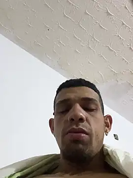 Snapshot of Valentino-elTuyo chatting on 06-03-26, 09:12 Valentino-elTuyo online show from 06-03-26, 09:12