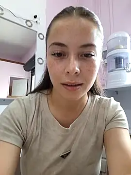 EmmaValencia  online show from 11-07-25, 07:58