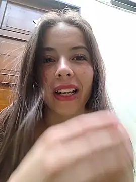 Snapshot of EmmaValencia_ chatting on 07-02-26, 07:53 EmmaValencia online show from 07-02-26, 07:53