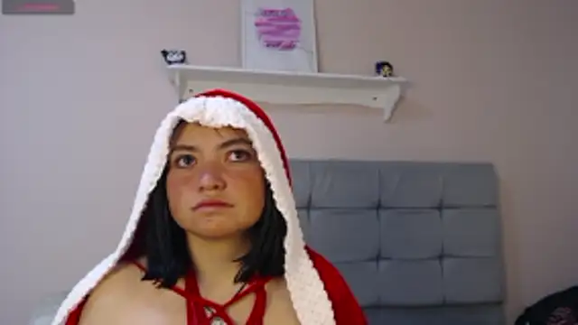 Snapshot of Wandaa- chatting on 11-28-25, 09:23 Wandaa- online show from 11-28-25, 09:23