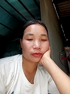 Snapshot of kemmut-sex chatting on 10-13-25, 03:39 kemmut-sex online show from 10-13-25, 03:39