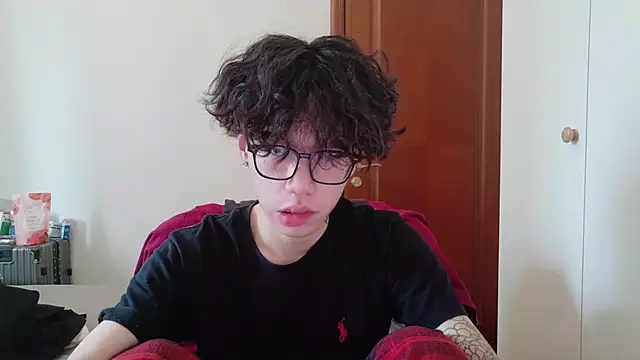 hangzi-0011 online show from 10-17-25, 05:54