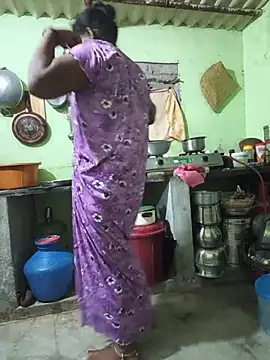 Snapshot of Tamilselviroja- chatting on 07-07-26, 02:32 Tamilselviroja- online show from 07-07-26, 02:32
