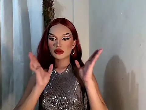 Snapshot of amandareddragon chatting on 10-12-25, 10:25 amandareddragon online show from 10-12-25, 10:25