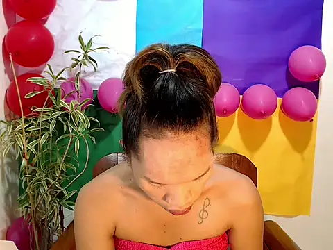 Snapshot of amandareddragon chatting on 02-20-26, 02:17 amandareddragon online show from 02-20-26, 02:17