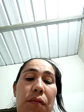 single-mother-indecent- online show from 10-03-25, 02:19