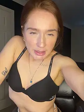 Snapshot of Cherry-L-28 chatting on 11-10-25, 12:48 Cherry-L-28 online show from 11-10-25, 12:48