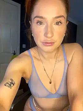 Snapshot of Cherry-L-28 chatting on 11-13-25, 12:48 Cherry-L-28 online show from 11-13-25, 12:48