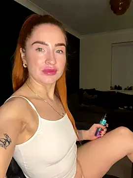 Snapshot of Cherry-L-28 chatting on 11-22-25, 09:47 Cherry-L-28 online show from 11-22-25, 09:47