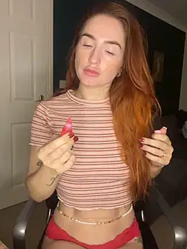 Snapshot of Cherry-L-28 chatting on 11-24-25, 09:14 Cherry-L-28 online show from 11-24-25, 09:14