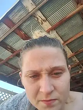 Snapshot of Queen2454 chatting on 09-28-25, 06:57 Queen2454 online show from 09-28-25, 06:57