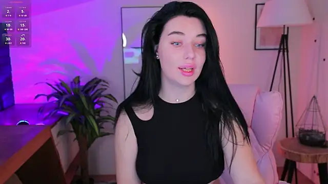 Snapshot of Black___Barbie chatting on 11-09-25, 09:40 Black Barbie online show from 11-09-25, 09:40