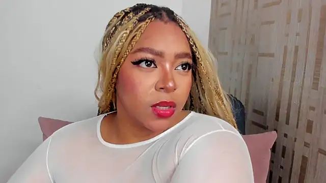 Snapshot of Fenty_melo chatting on 04-22-26, 04:48 Fenty melo online show from 04-22-26, 04:48