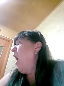 Apeesynka55211 online show from 10-27-25, 08:24