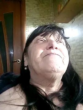 Apeesynka55211 online show from 02-09-26, 04:55